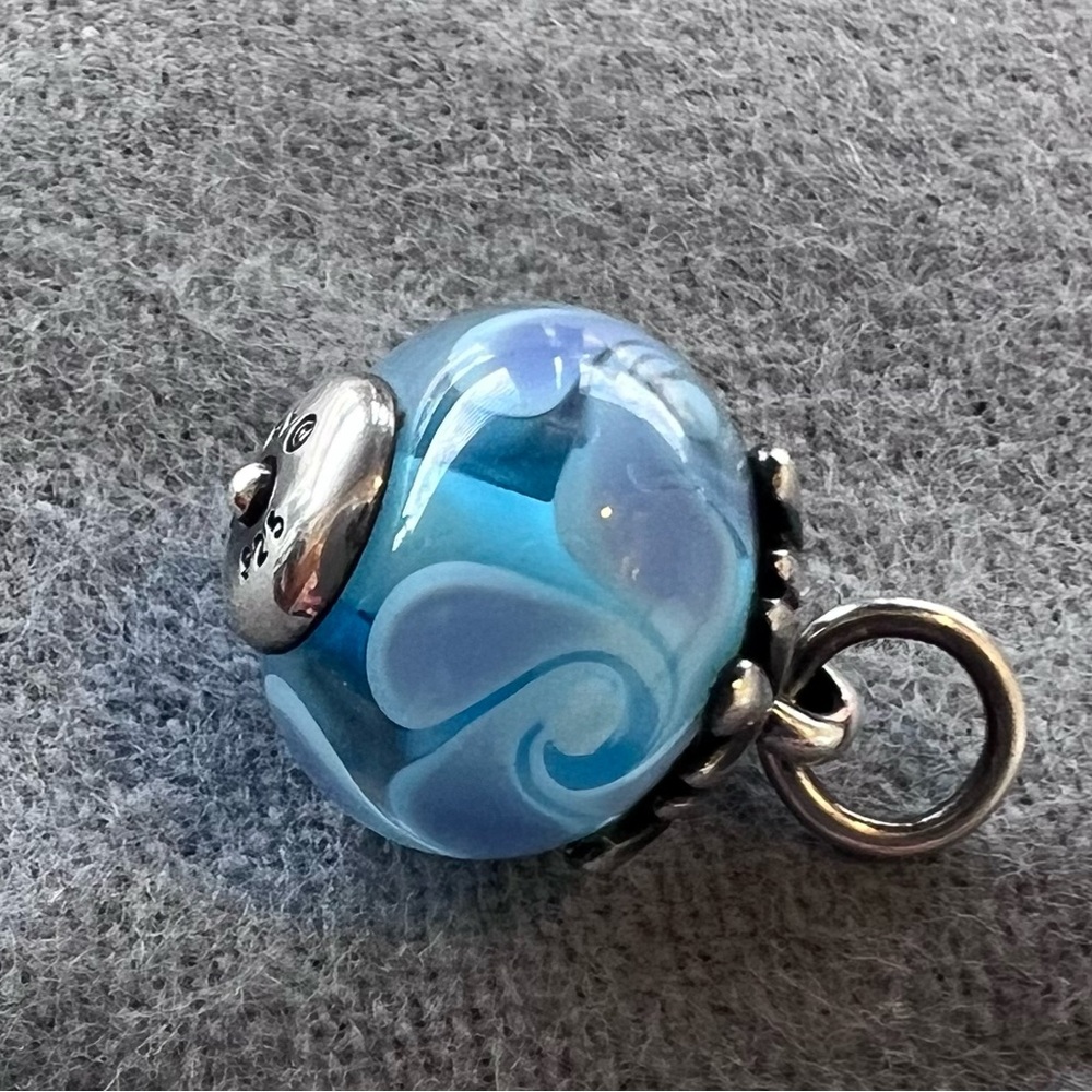 James Avery Retired Winter Finial Snowflake Glass